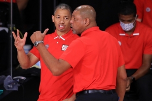 NBA马刺vs老鹰_NBA马刺vs老鹰免费在线直播_NBA马刺vs老鹰全场录像回放