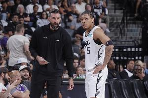 NBA独行侠vs灰熊_NBA独行侠vs灰熊全场次直播_NBA独行侠vs灰熊所有比赛免费看