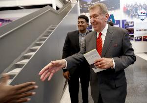 今日灰熊vs爵士全场录像_今日灰熊vs爵士全场录像超清直播_今日灰熊vs爵士全场录像1080p 在线观看
