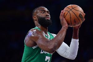 雄鹿vs黄蜂_雄鹿vs黄蜂超清直播_雄鹿vs黄蜂1080p 在线观看